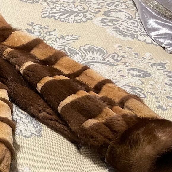 Brown and Tan sheared genuine mink fur jacket - Picture 5 of 7